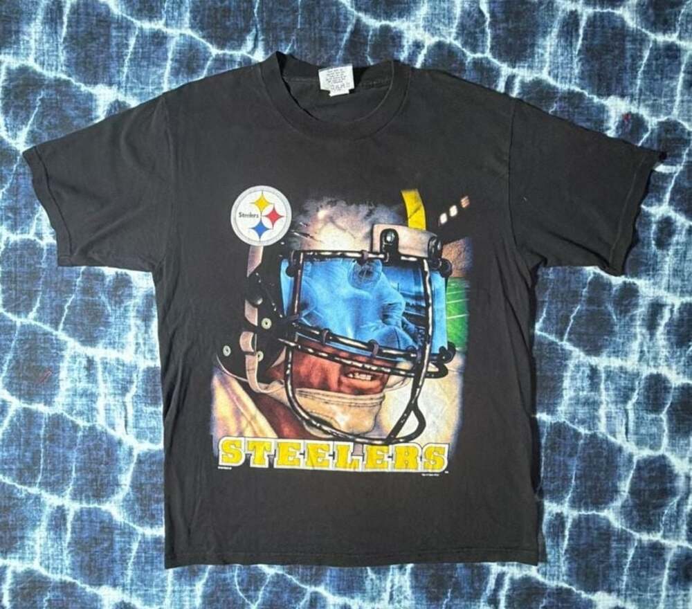 Vintage 1996 Pittsburgh Steelers Big Helmet T-Shirt Nutmeg Lee Sport